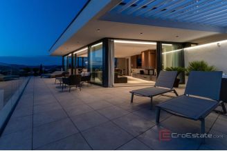 020 2021 369 sibenik luxury villa with sea view for sale