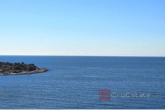 014 2029 71 Rogoznica Apartment house with a sea view for sale