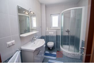 008 2030 66 Ciovo Apartment with a sea view for sale