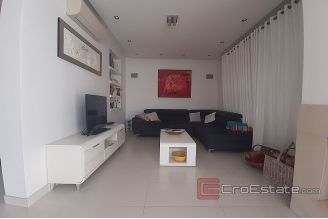 013 2016 592 Zadar House with pool and a sea view for sale