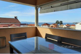 013 2016 592 Zadar House with pool and a sea view for sale