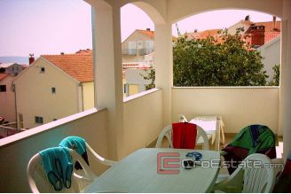 07 4547 30 apartment ciovo