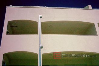 07 4547 30 apartment ciovo