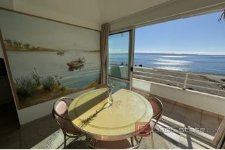 013 2036 88 Split Znjan Two bedroom apartment with a sea view for sale