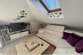 013 2036 88 Split Znjan Two bedroom apartment with a sea view for sale