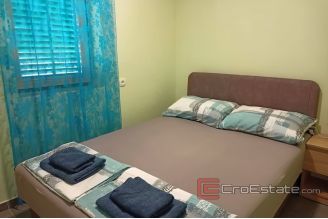 007 2029 72 Rogoznica Detached apartment house with a sea view for sale