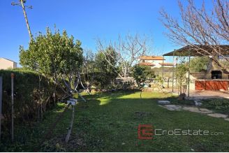 007 2029 72 Rogoznica Detached apartment house with a sea view for sale