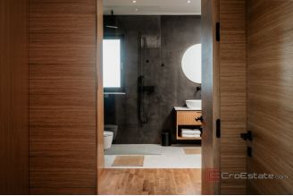 020 2031 108 Solta Luxury villa with pool and a sea vies for sale