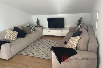 010 2026 105 Opatija Three bedroom apartment with pool and a sea view for sale