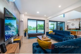 020 2030 68 Zadar Villa with an open sea view for sale