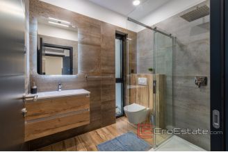 020 2030 68 Zadar Villa with an open sea view for sale