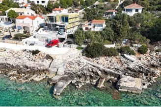 015 2022 400 rogoznica attractive villa first row to the sea sale