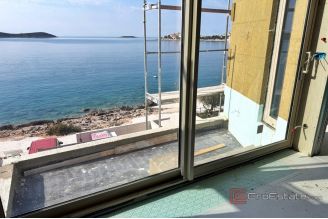 015 2022 400 rogoznica attractive villa first row to the sea sale