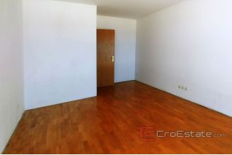 014 5293 30 split znjan two bedroom apartment first row to the sea for rent