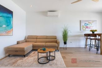 019 2022 376 trogir two bedroom apartment first row to the sea sale