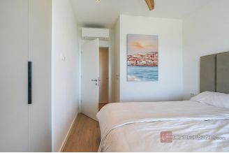 019 2022 376 trogir two bedroom apartment first row to the sea sale