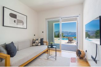 017 2026 107 Island of Brac House with pool and a sea view for sale