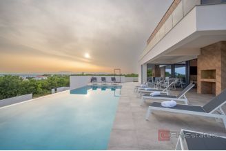020 2026 109 Crikvenica Luxury villa with a pool and a sea view for sale