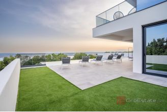 020 2026 109 Crikvenica Luxury villa with a pool and a sea view for sale