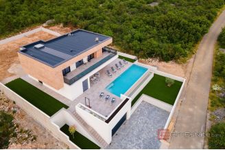 020 2026 109 Crikvenica Luxury villa with a pool and a sea view for sale