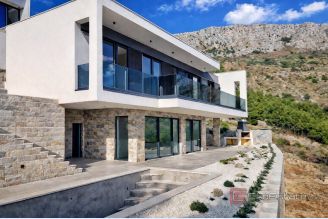 001 2022 388 Omis villa with pool sale