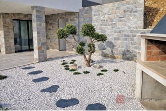 006 2022 388 Omis villa with pool sale