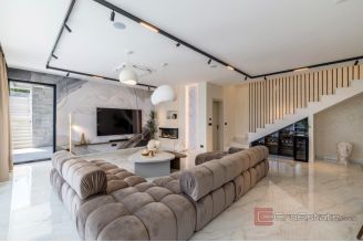 025 2022 388 omis new villa with pool for sale