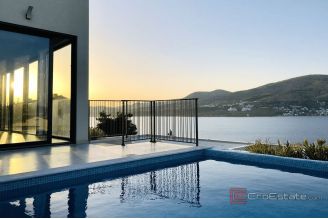 014 5030 30c Ciovo newly built villa with pool for sale