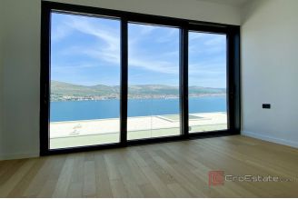 014 5030 30c Ciovo newly built villa with pool for sale