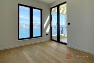 016 5030 30d Ciovo newly built villa with pool for sale