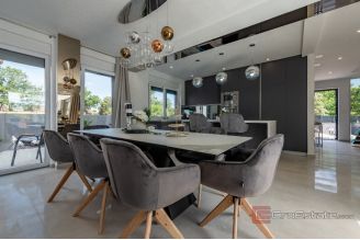 011 2043 103 Zadar Newely built luxury villa with pool for sale
