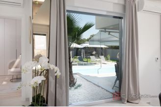 011 2043 103 Zadar Newely built luxury villa with pool for sale