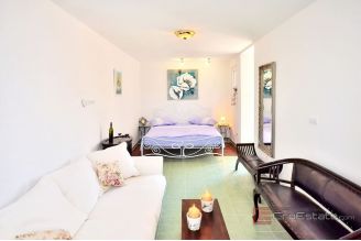 020 2022 390 Trogir Two story house with a sea view for sale