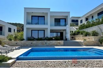 020 2022 392 rogoznica newly built villa with sea view for sale