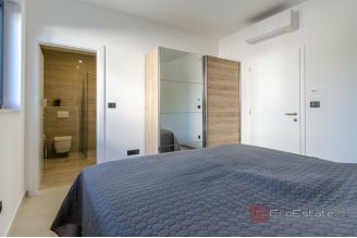 020 2022 392 rogoznica newly built villa with sea view for sale