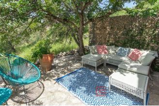 015 2021 370 trogir house first row to the sea for sale