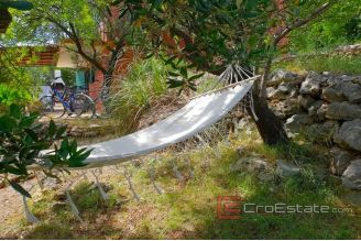 015 2021 370 trogir house first row to the sea for sale