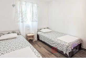 015 2021 370 trogir house first row to the sea for sale