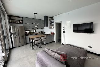 014 2043 106 Zadar Property with two residental buildings for sale