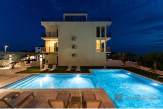 010 2022 393 Rogoznica One bedroom apartment with a sea view for sale