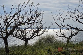 006 2031 117 Split area Building land wth an open sea view for sale