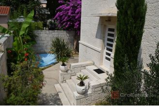 010 2035 145 Split Bacvice Villa with a sea view for rent