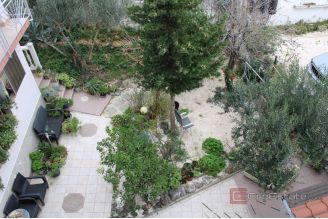 013 2031 119 Trogir House with a sea view for sale