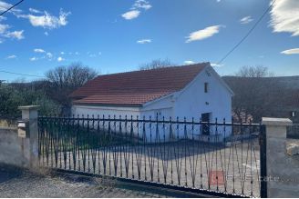 005 2030 70 Zadar Detached house for renovation for sale