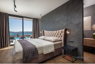 017 2043 98 Zadar Property with two residental buildings for sale