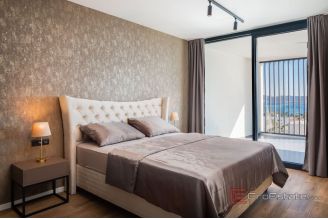 017 2043 98 Zadar Property with two residental buildings for sale