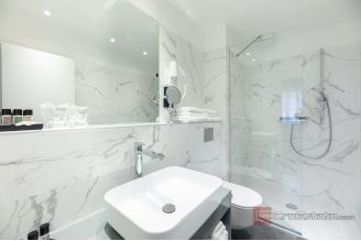 017 5297 30 Split Center Heritage hotel in city center for sale