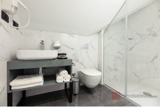 017 5297 30 Split Center Heritage hotel in city center for sale