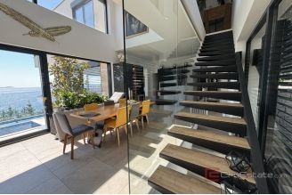 020 2035 148 Ciovo Luxury villa with an open sea view for sale