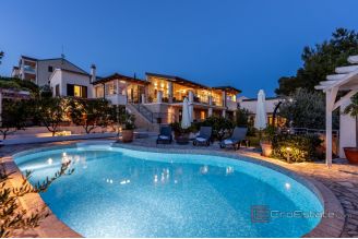 019 2030 71 Rogoznica Villa with an open sea view for sale